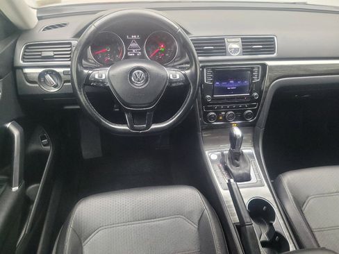 Used 2016 Volkswagen Passat 1.8T SE FWD image 22