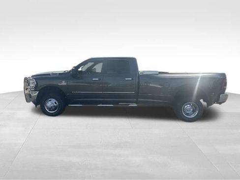 Used 2024 RAM 3500 Big Horn w/ Level 2 Equipment Group AWD/4WD image 10
