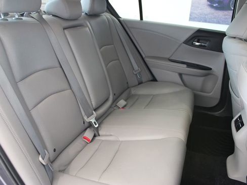 Used 2015 Honda Accord EX-L image 23