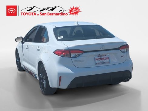 New 2026 Toyota Corolla SE image 3