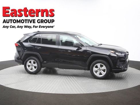 Used 2020 Toyota RAV4 LE AWD/4WD image 45