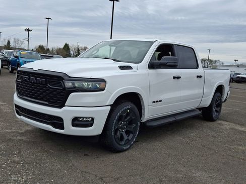 New 2026 RAM 1500 4x4 Crew Cab image 4