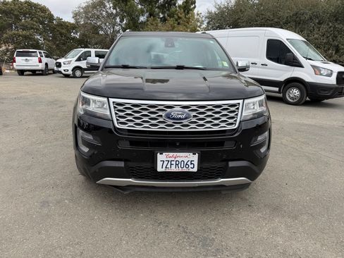 Used 2017 Ford Explorer Platinum AWD/4WD image 8
