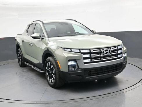 Used 2025 Hyundai Santa Cruz SEL image 2