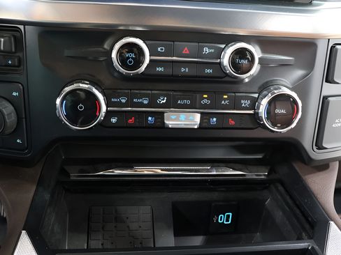 Used 2026 Ford F450 King Ranch AWD/4WD image 11