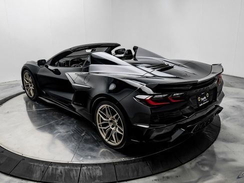 Used 2023 Chevrolet Corvette Z06 image 13