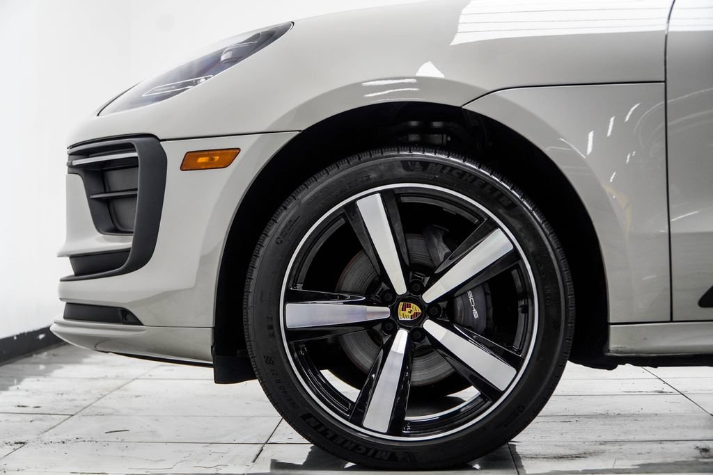 Used 2023 Porsche Macan AWD/4WD image 14
