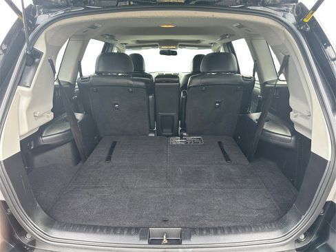 Used 2013 Toyota Highlander Limited image 19