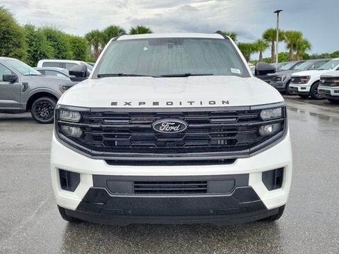 New 2026 Ford Expedition Max Platinum w/ Stealth Appearance Package AWD/4WD image 2
