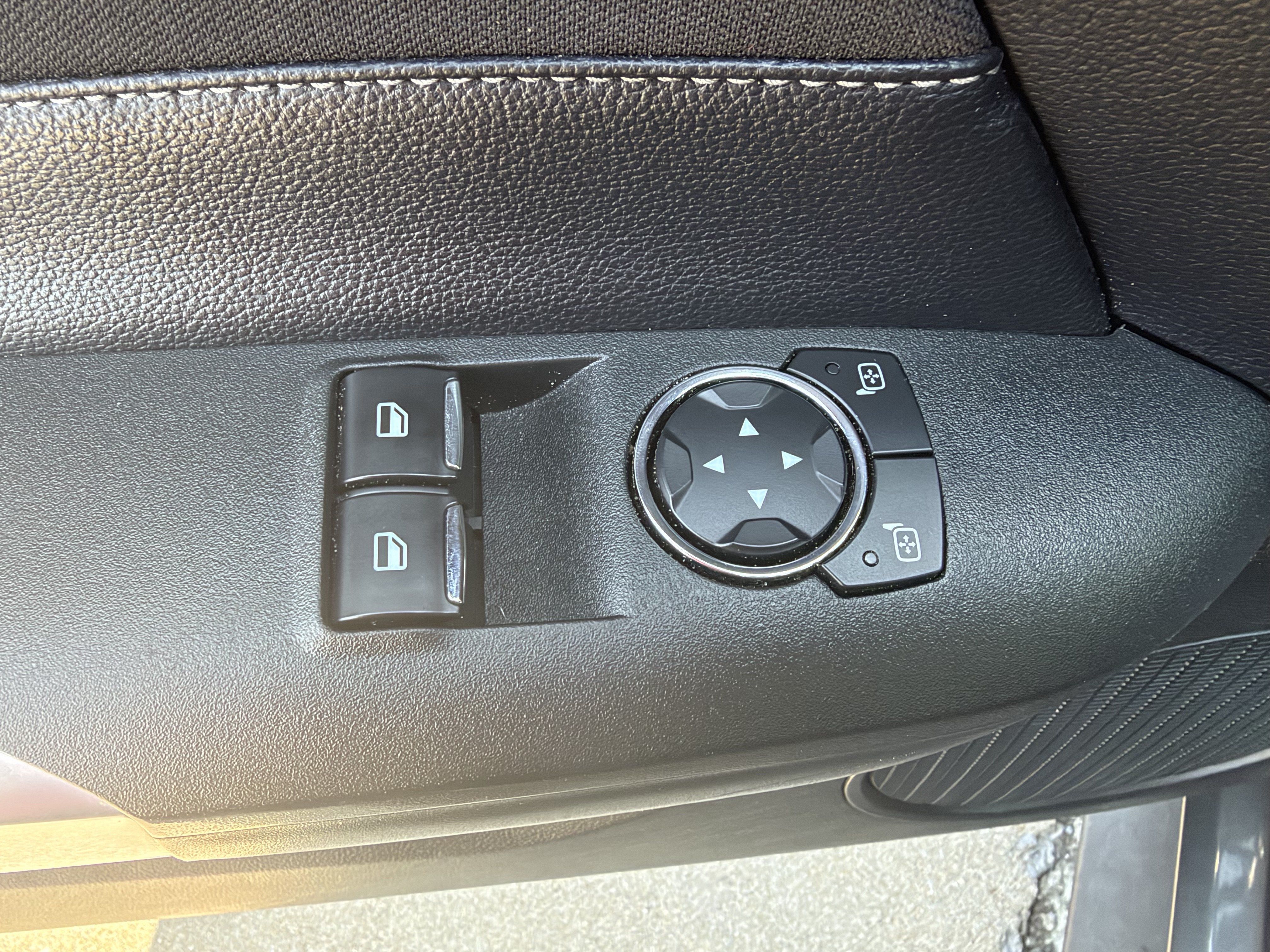Used 2018 Ford Mustang GT RWD image 9