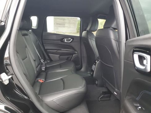 New 2026 Jeep Compass Limited image 22