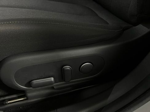 Used 2024 Hyundai Ioniq 5 SE image 22