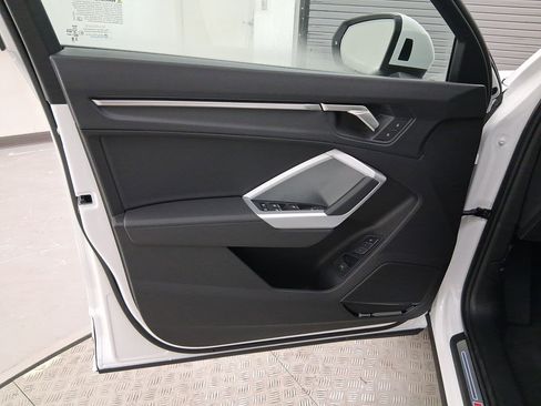 New 2025 Audi Q3 2.0T Premium image 21