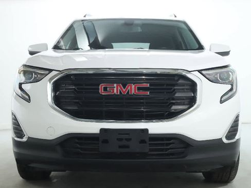 Used 2018 GMC Terrain SLE w/ Driver Convenience Package image 5
