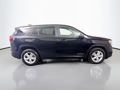 Used 2024 GMC Terrain SLE FWD image 11