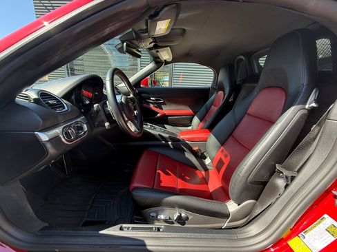 Certified 2018 Porsche 718 Boxster S image 5