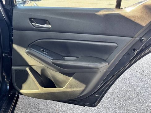 Used 2022 Nissan Altima 2.5 SV FWD image 25