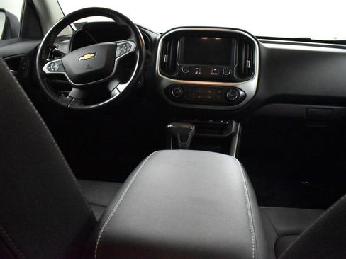 Used 2019 Chevrolet Colorado LT w/ LT Convenience Package image 17