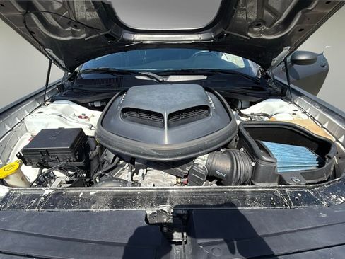 Used 2016 Dodge Challenger R/T Scat Pack w/ Leather Interior Group image 16