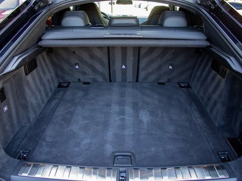 Used 2025 BMW X6 M Competition w/ Executive Package image 23