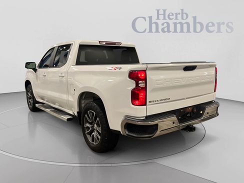 Used 2023 Chevrolet Silverado 1500 LT AWD/4WD image 3