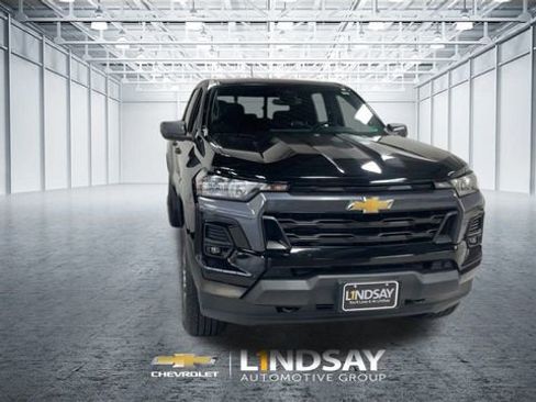 Used 2023 Chevrolet Colorado LT w/ LT Convenience Package image 4