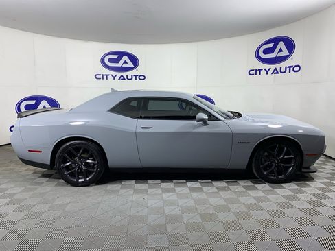 Used 2022 Dodge Challenger R/T w/ Plus Package image 2