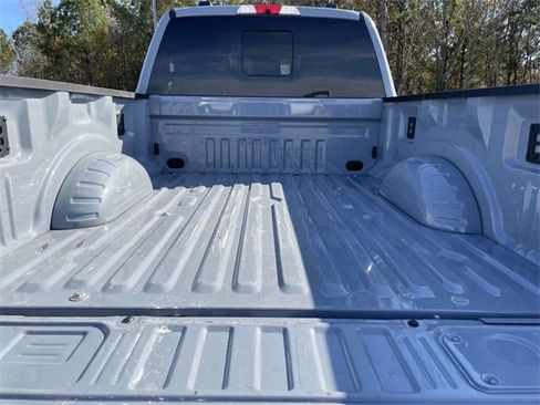 Certified 2025 Ford F250 Platinum image 11