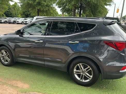 Used 2018 Hyundai Santa Fe Sport FWD image 4