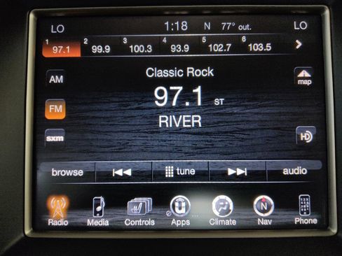 Used 2016 Jeep Grand Cherokee Limited w/ Luxury Group II AWD/4WD image 25