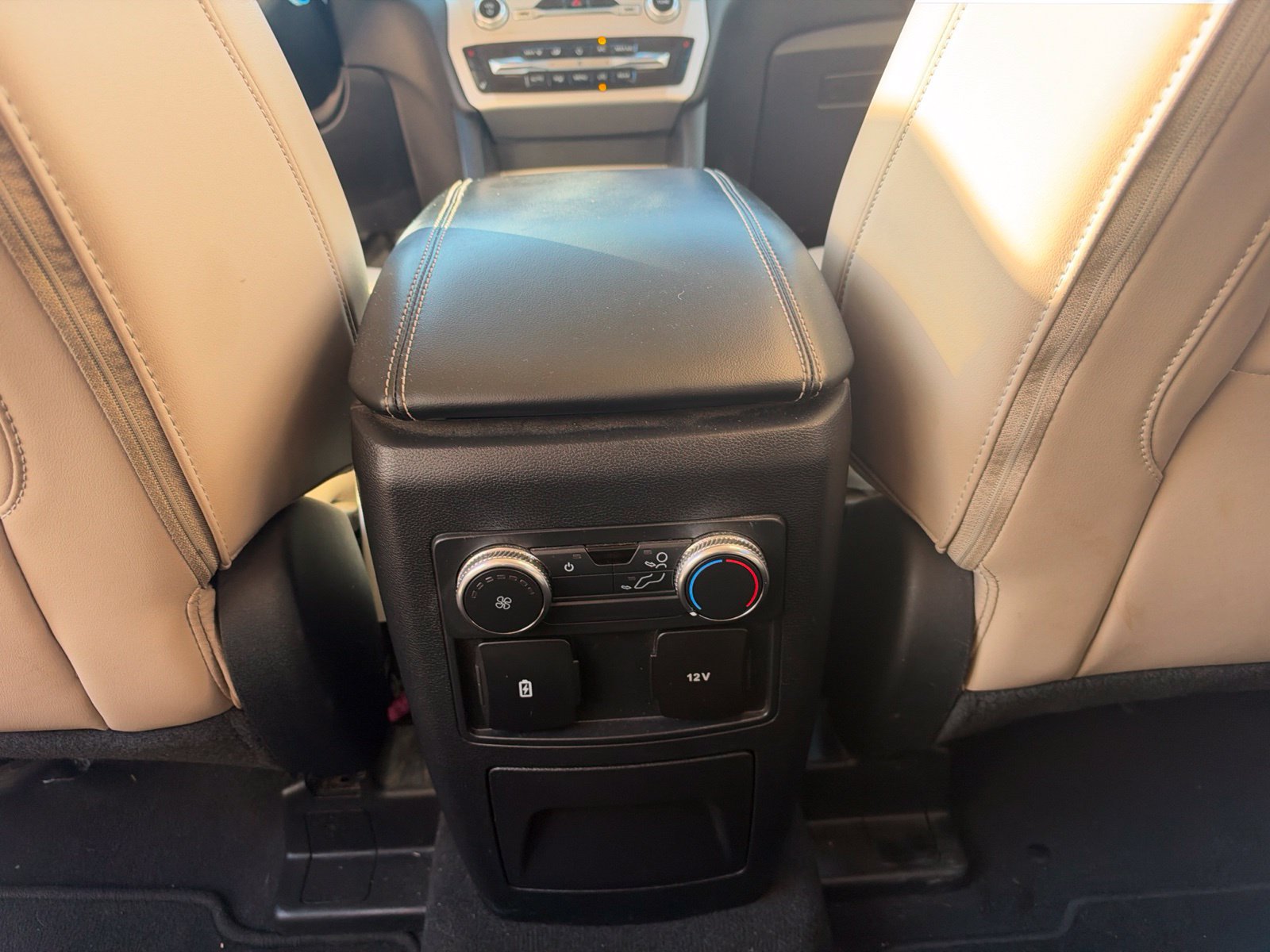 Used 2022 Ford Explorer XLT w/ Equipment Group 202A AWD/4WD image 20