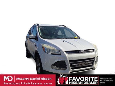 Used 2014 Ford Escape SE w/ Equipment Group 201A image 1