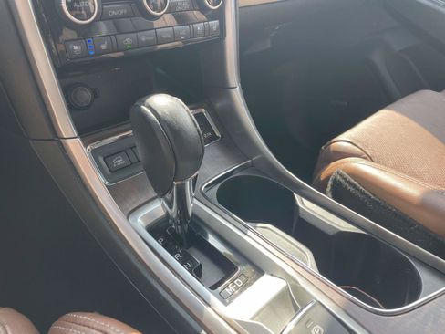 Used 2019 Subaru Ascent Touring AWD/4WD image 30