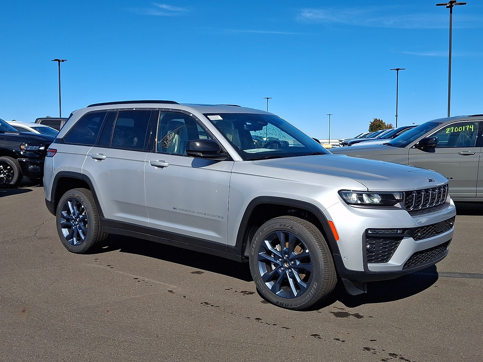 New 2026 Jeep Grand Cherokee Limited AWD/4WD image 1