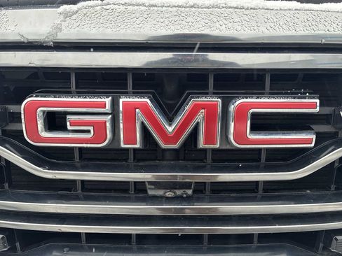 Certified 2022 GMC Sierra 1500 AT4 w/ Technology Package image 37