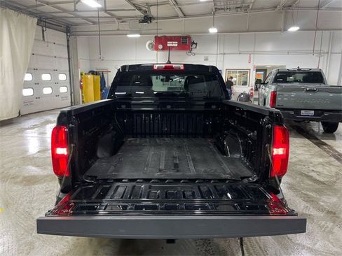 Used 2021 Chevrolet Colorado W/T w/ Custom Special Edition image 23