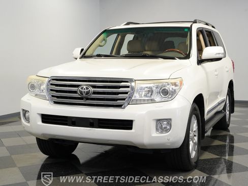 Used 2013 Toyota Land Cruiser AWD/4WD image 19
