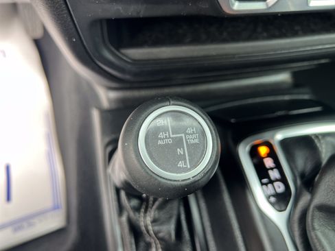 Used 2023 Jeep Wrangler Sahara w/ Cold Weather Group AWD/4WD image 22