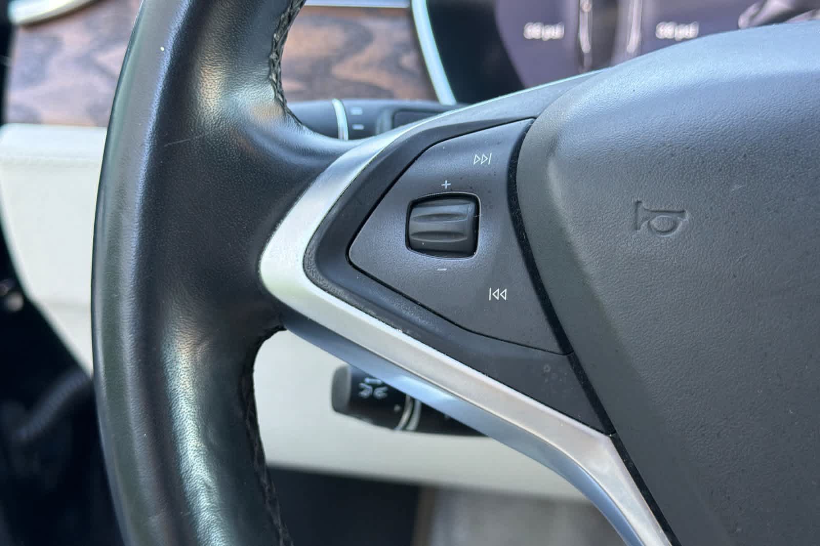 Used 2017 Tesla Model S AWD image 26