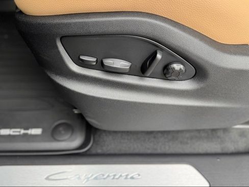 New 2026 Porsche Cayenne image 16