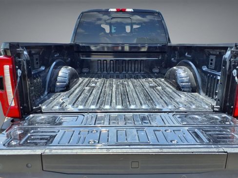 Used 2024 Ford F250 King Ranch w/ FX4 Off-Road Package AWD/4WD image 10