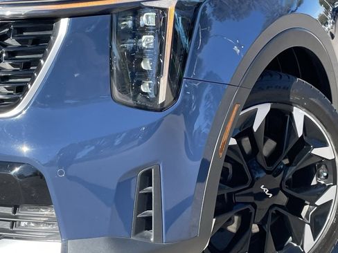 Used 2024 Kia Sorento EX w/ Panoramic Sunroof Package image 8