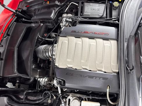 Used 2019 Chevrolet Corvette Stingray Coupe RWD image 9