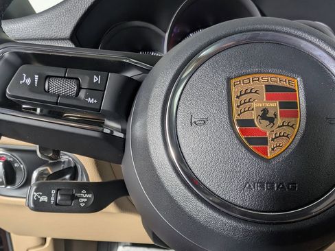 New 2026 Porsche Macan image 37