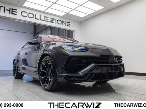 Used 2023 Lamborghini Urus Performante AWD/4WD image 3