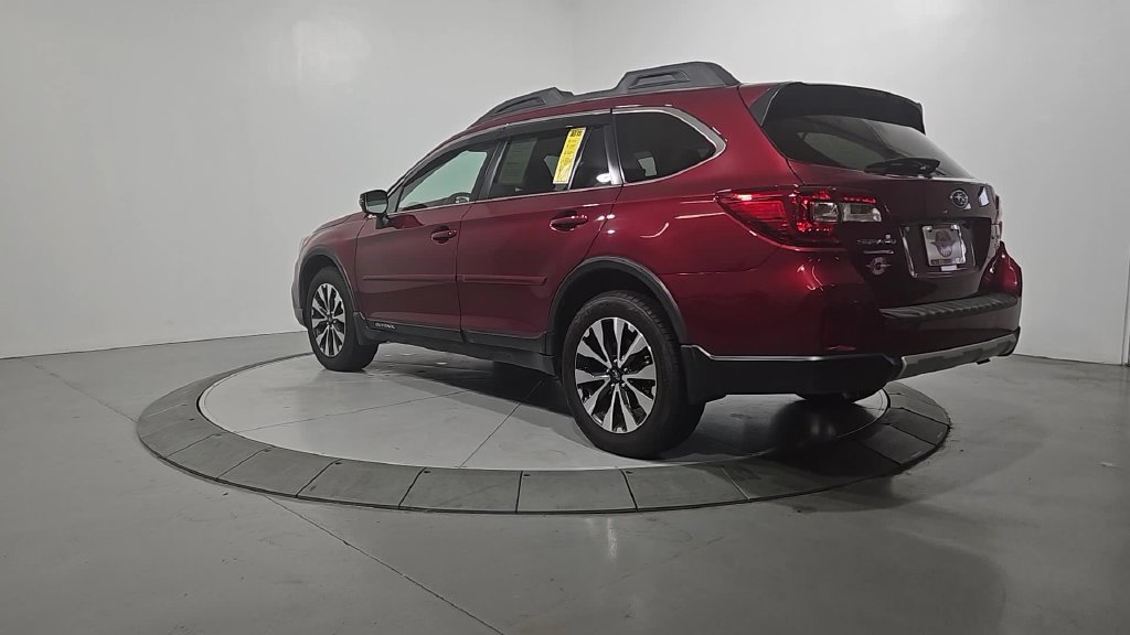 Used 2015 Subaru Outback 3.6R Limited AWD/4WD image 3