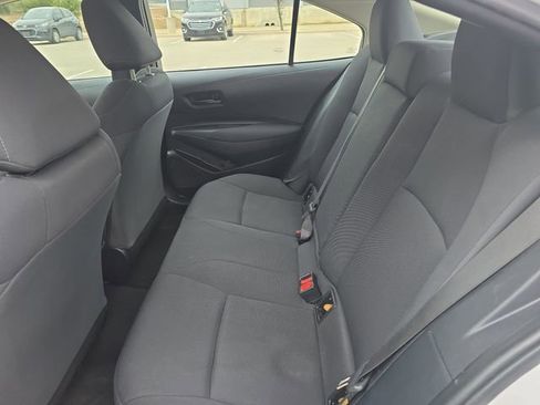 Used 2022 Toyota Corolla LE image 13