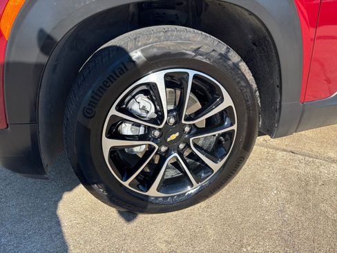 Used 2025 Chevrolet TrailBlazer LT image 28
