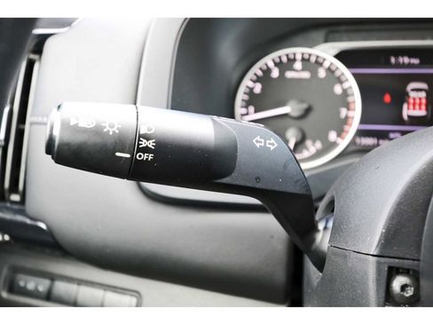 Used 2025 Nissan Pathfinder S w/ Cargo Package image 18