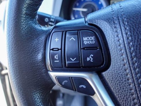 Certified 2020 Toyota Sienna XLE w/ XLE Navigation Package FWD image 16